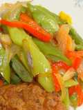Green Beans with Red Bell Peppers, Jon Style