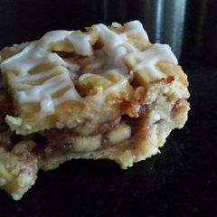 Apple Pie Bars A picture of Apple Pie Bars.