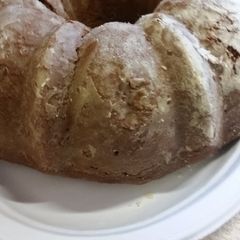 A picture of Chocolate chip pound cake.
