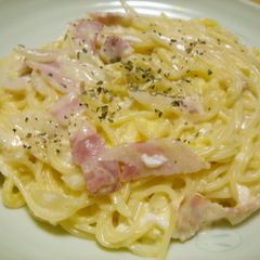 A picture of Carbonara Pasta One Pan Cooking.