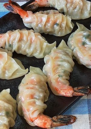 A picture of Korean Shrimp Dumplings (Saeu Mandu).