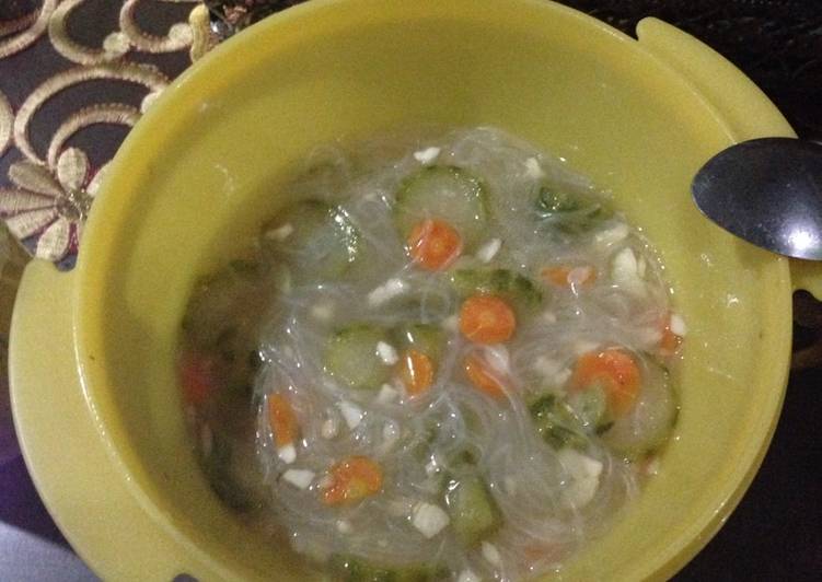 Resep Sayur sop Oyong, wortel dan soun, Enak