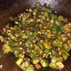A picture of Vendaikkai fry(lady's finger).