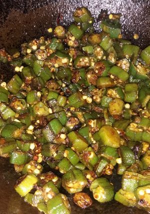 A picture of Vendaikkai fry(lady's finger).