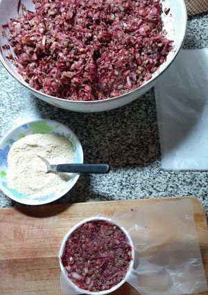 Una foto de Hamburguesa lenteja y remolacha 😍