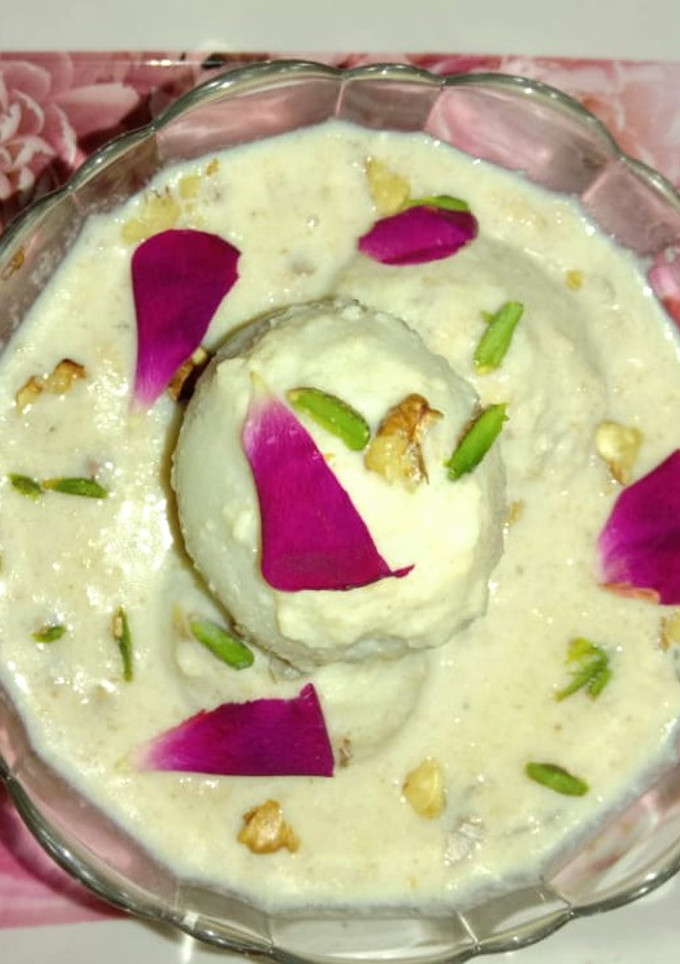 A picture of Rabdi with chhena.