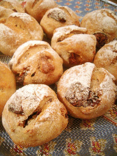 A picture of Fig and Walnut Bread With Rye Flour.