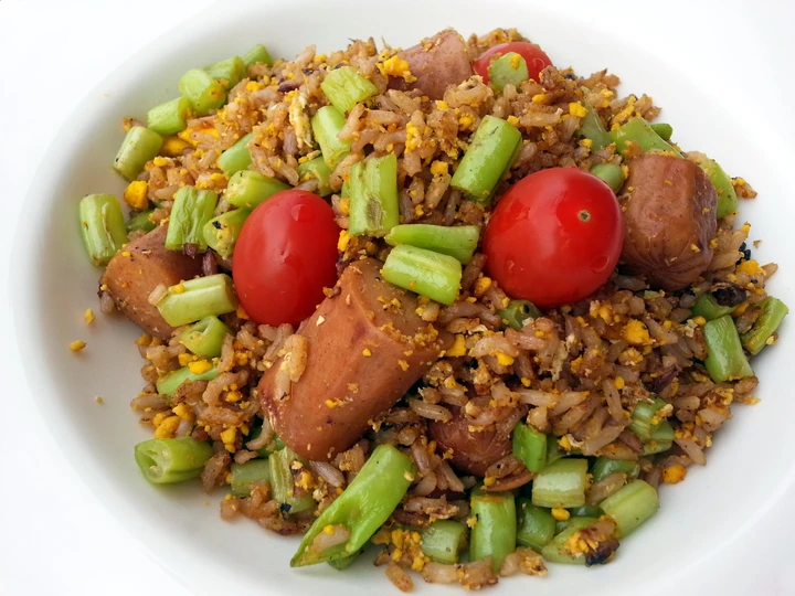 Easy Steps to Make Fried Brown Rice With Sausage And Green Bean the Delicious Tasty