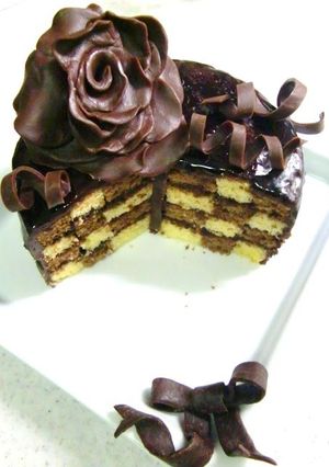 A picture of Chocolate Decorations For Valentine's.