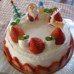 A picture of Have a Merry Christmas with a Chiffon Cake.