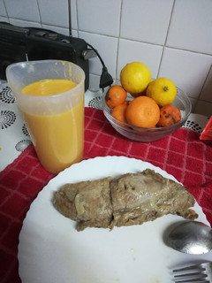 Una foto de Solomillo con salsa de zanahoria y cebolla