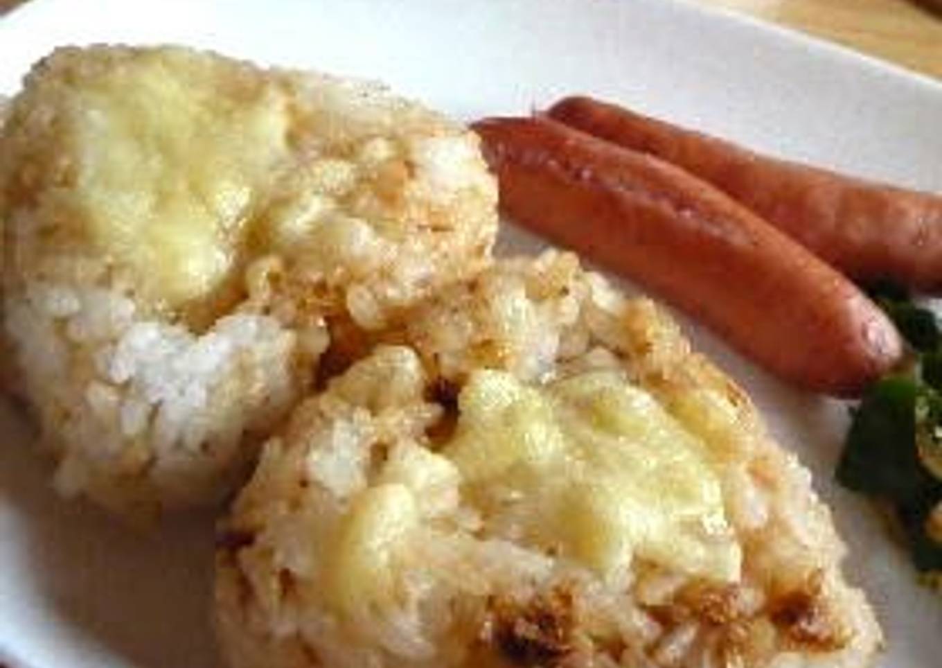 Lightly boiled onigiri with tuna and cheese flakes