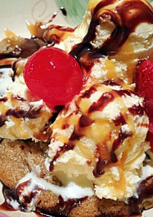A picture of Ray's' Pizookie*.