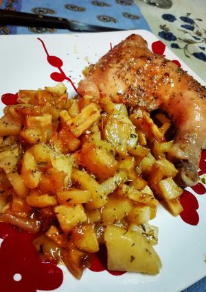 Una foto de 💥Pollo a la mostaza y miel con papas
