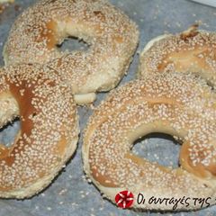 A picture of Koulouria from Thessaloniki with cheese.