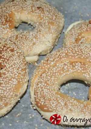 A picture of Koulouria from Thessaloniki with cheese.