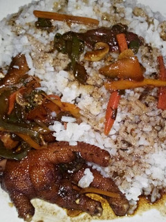 A picture of Vanilla stew chicken foot.