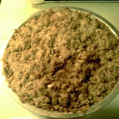 A picture of Apple crisp pie.