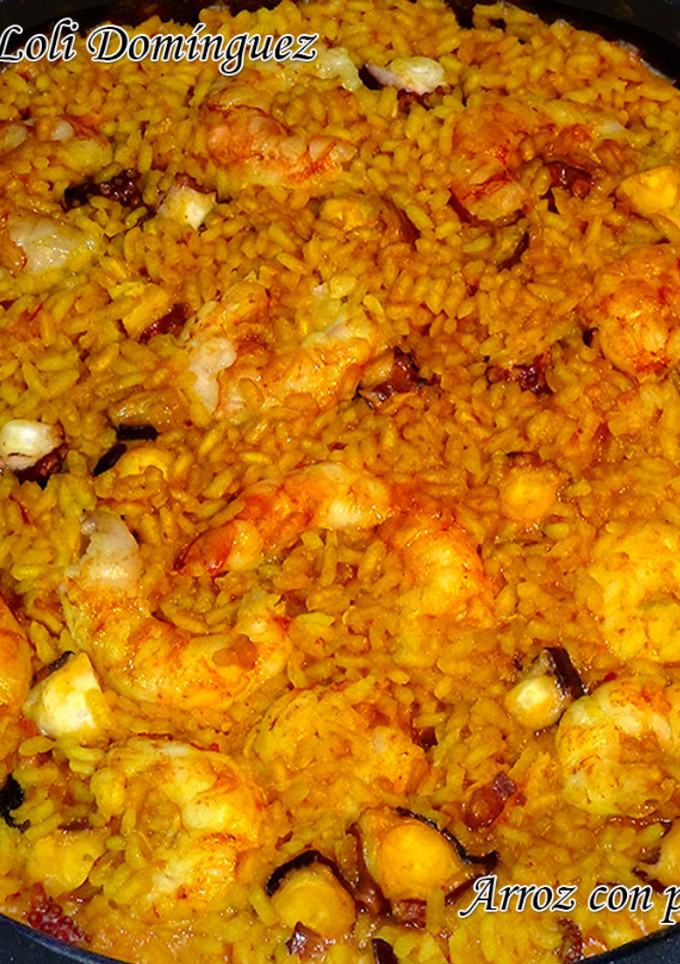 Una foto de Arroz con pulpo y gambas