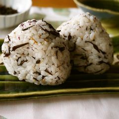 A picture of For Bentos Shiso Hijiki Seaweed Onigiri Rice Balls.