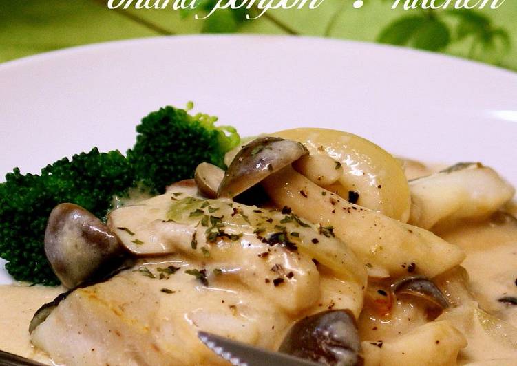 Easy Way to Cook Delicious Cod with Mushroom Cream Sauce