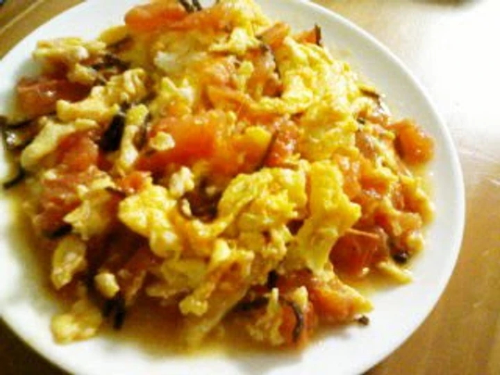 Easy Steps Make Recipes Tomato, Egg, and Shio-Konbu Stir-fry the So Delicious So Delicious.