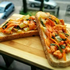 A picture of Bruschetta Chicken.