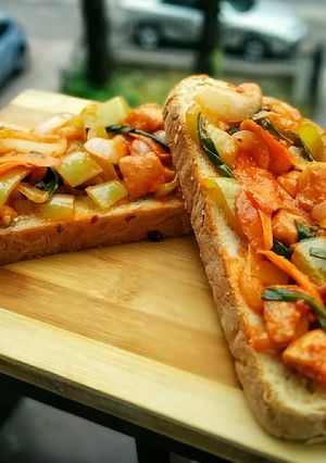 A picture of Bruschetta Chicken.