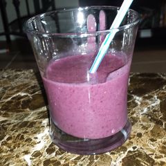 Berry -licious smoothy A picture of Berry -licious smoothy.