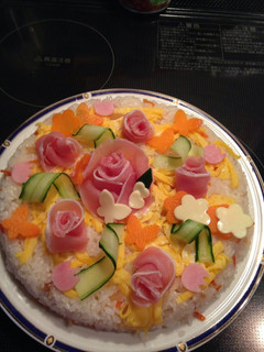 A picture of Doll Festival Sushi Cake.