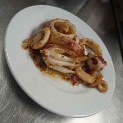 A picture of Calamari fritter (squid 🐙).