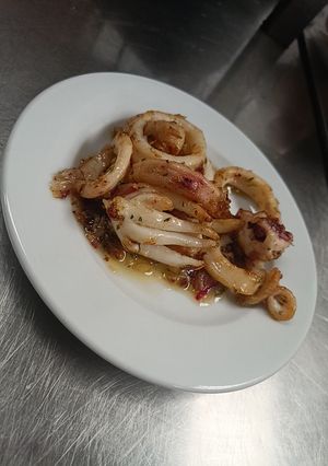 A picture of Calamari fritter (squid 🐙).