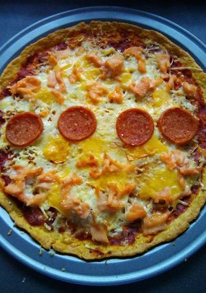 Foto resep Pizza Pepperoni & Salmon (low carb/ketofy)