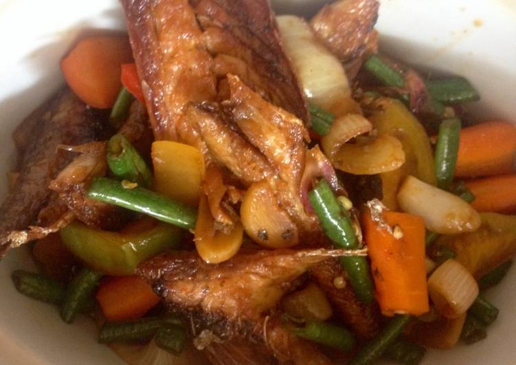 Ikan tongkol asam manis