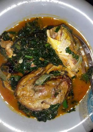 A picture of Native soup with dry fish.