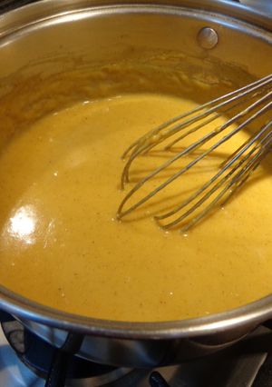 Una foto de Salsa de curry con leche de coco