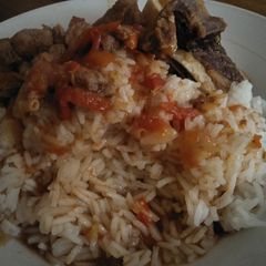 A picture of Stewed beef rice.