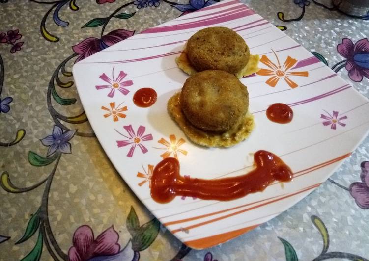 Simple Way to Prepare Favorite Crispy Potato and Kidney Beans Tikki