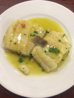 Una foto de Lomos de bacalao desalado al pil-pil