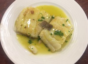 Una foto de Lomos de bacalao desalado al pil-pil
