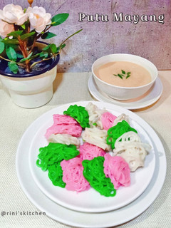 Foto resep Putu Mayang