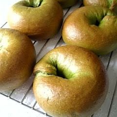 Fluffy & Chewy Soft Spinach Bagels A picture of Fluffy & Chewy Soft Spinach Bagels.