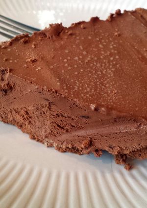 A picture of Mocha pie.