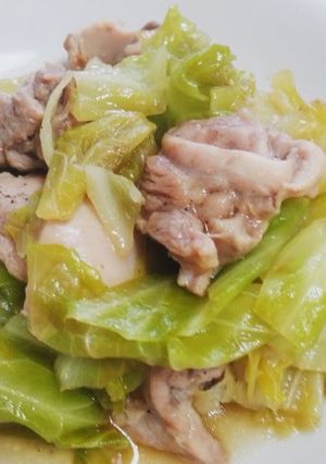 A picture of Easy Chicken Stock Flavored Chicken & Cabbage.