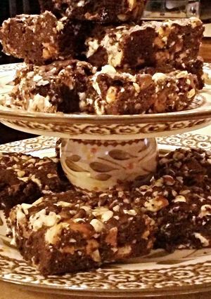 A picture of Chocolate Cookie Vanilla Chip Bars.