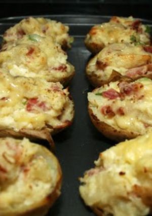 A picture of Stuffed baked potatoes.