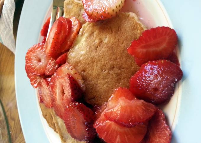 skye's whole wheat banana pancakes Recipe