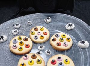 Foto principal de Galletas con ojos fantasía para Halloween