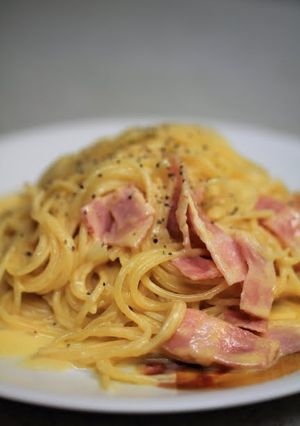 A picture of Happy Pasta Carbonara.