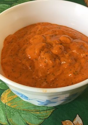 Une photo de Sauce multi usages aux deux citrons, poivron grillé, épices et coriandre